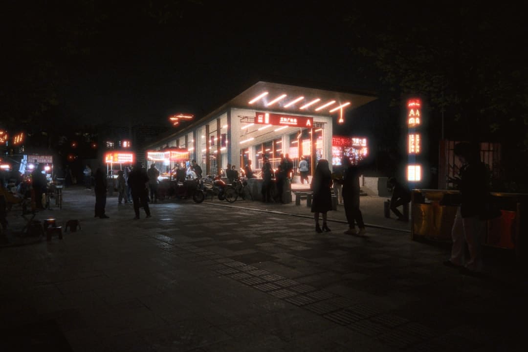 暑期“旅行专列”，让远方有景更有诗意